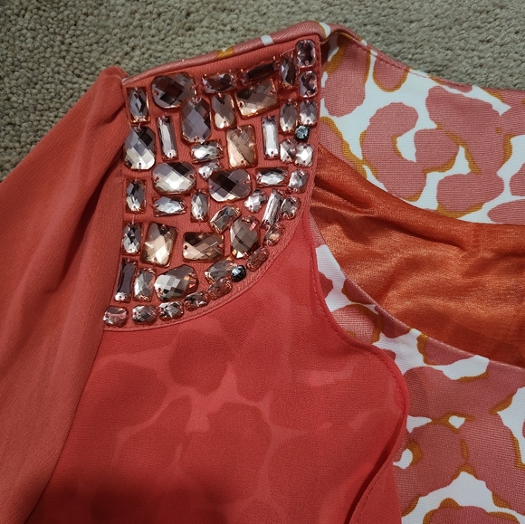 Dress - Picture 2 of 5